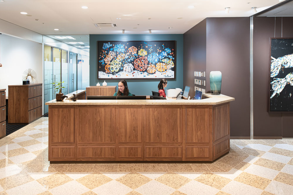 サーブコープの受付チーム